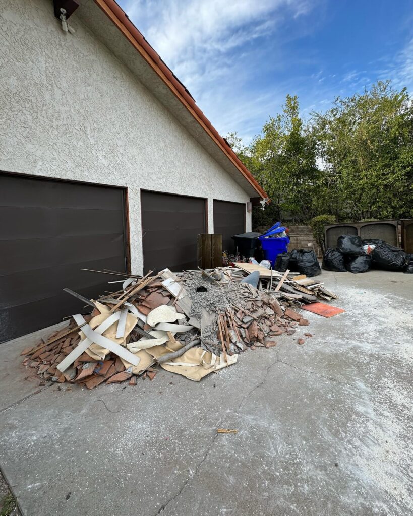 Renovation Debris Removal, Construction Cleanup Services , Renovation Debris Removal