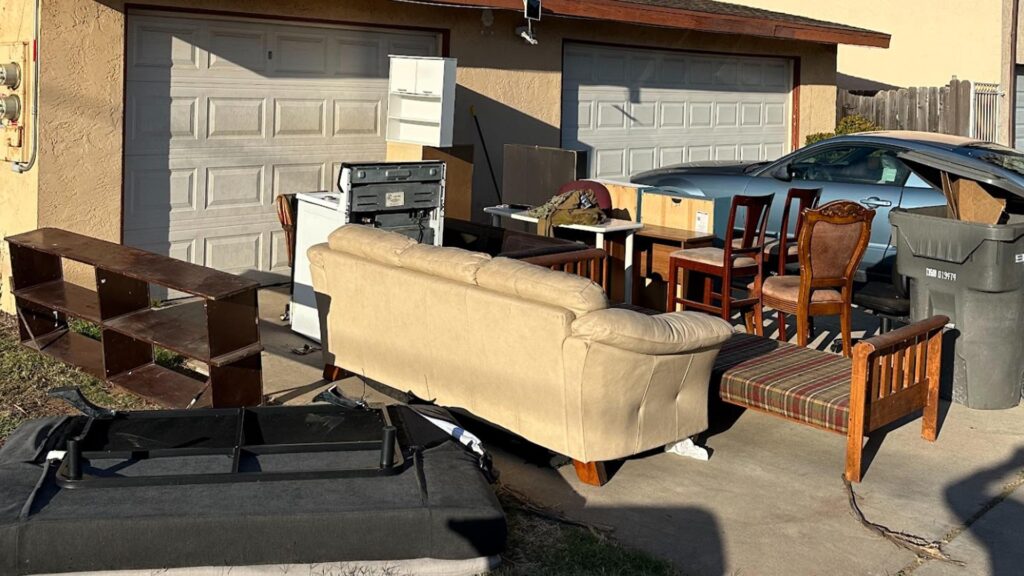 Furniture Removal Companies Near Me